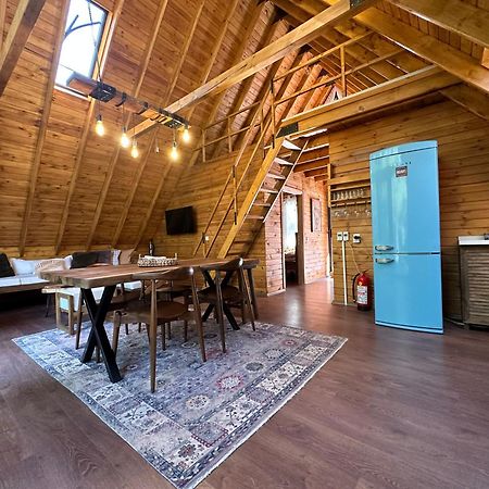Panurlawoodenhouse Oezel Havuz& Sauna Mavi Ngoại thất bức ảnh