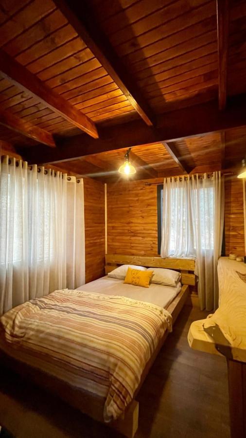 Panurlawoodenhouse Oezel Havuz& Sauna Mavi Ngoại thất bức ảnh