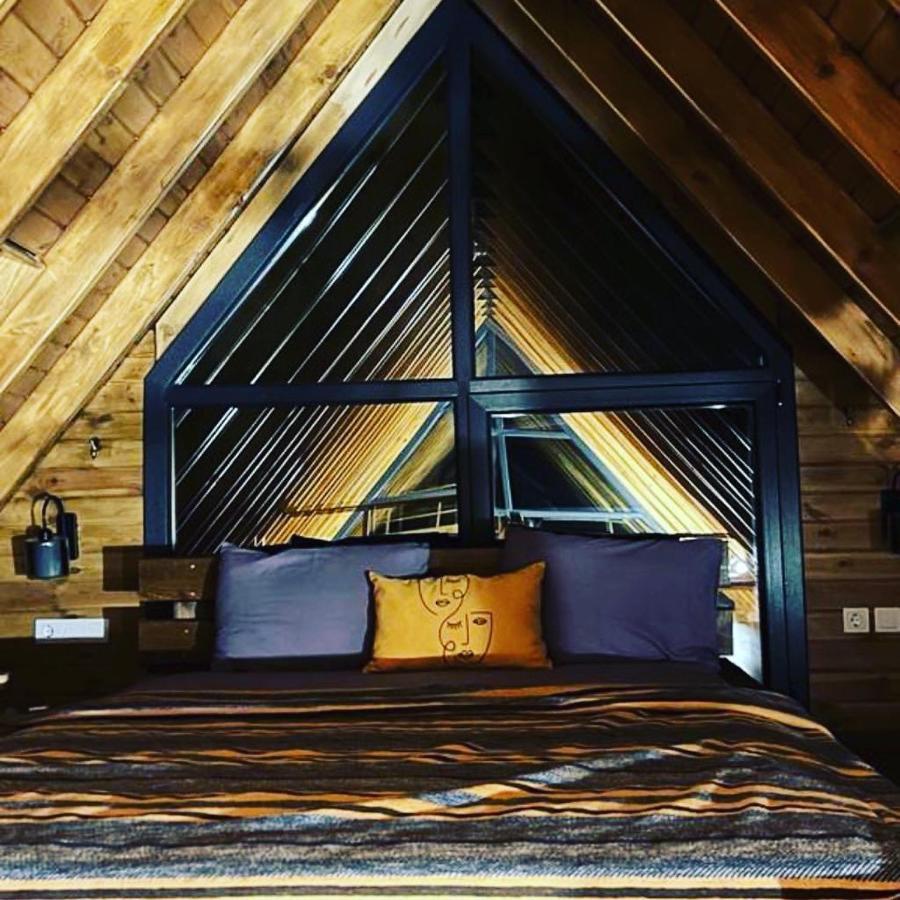 Panurlawoodenhouse Oezel Havuz& Sauna Mavi Ngoại thất bức ảnh