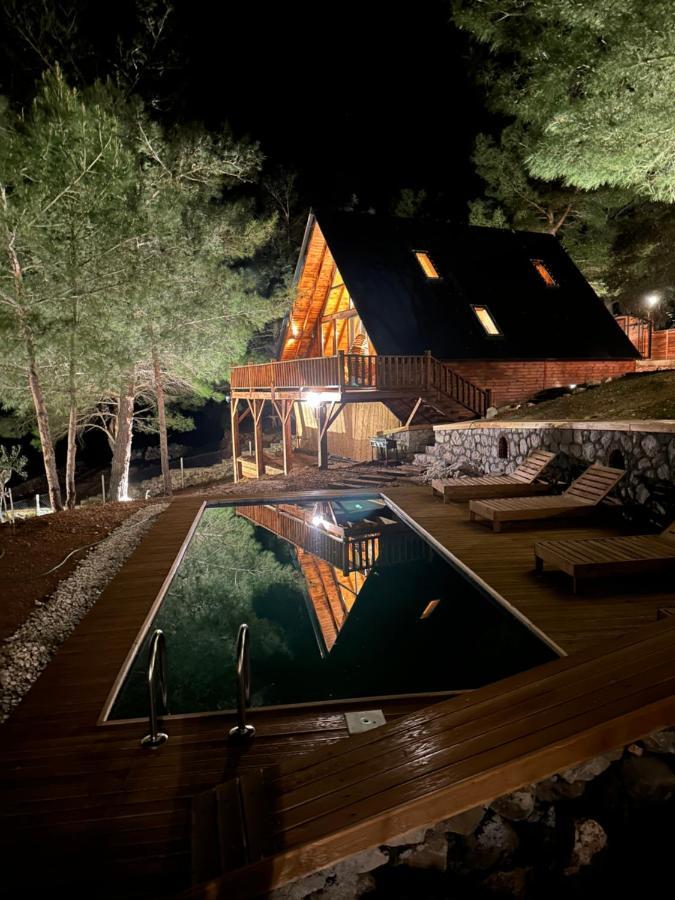 Panurlawoodenhouse Oezel Havuz& Sauna Mavi Ngoại thất bức ảnh