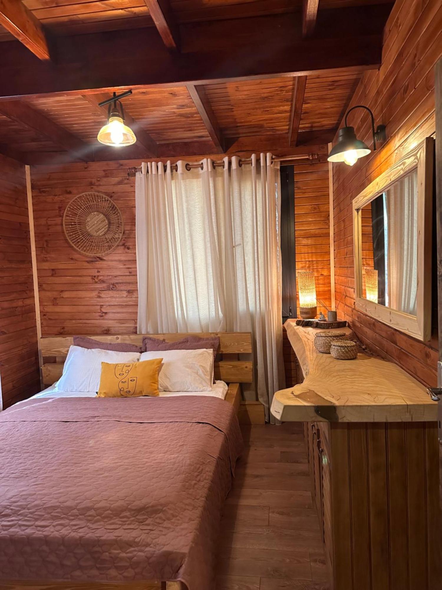 Panurlawoodenhouse Oezel Havuz& Sauna Mavi Ngoại thất bức ảnh