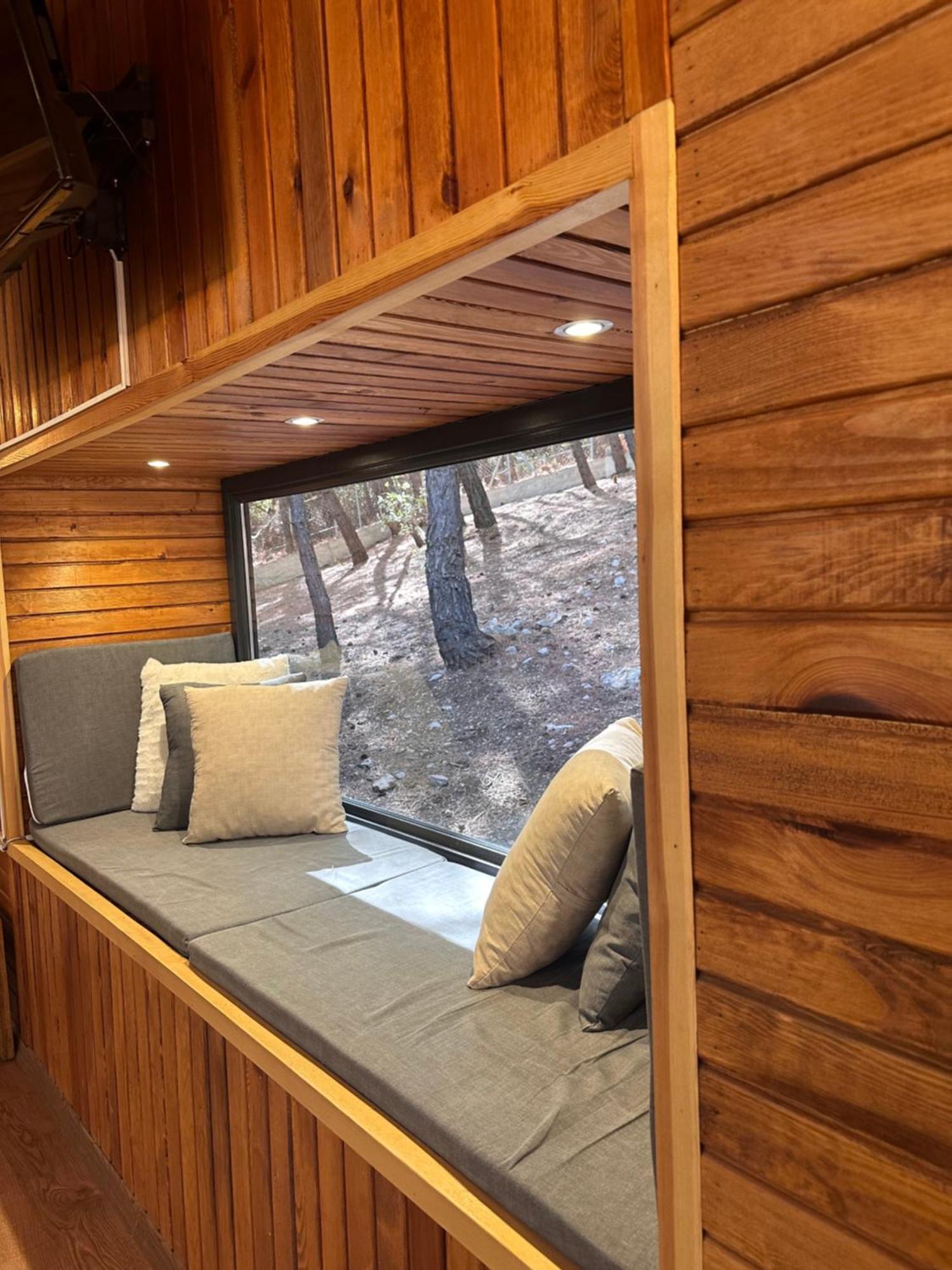 Panurlawoodenhouse Oezel Havuz& Sauna Mavi Ngoại thất bức ảnh